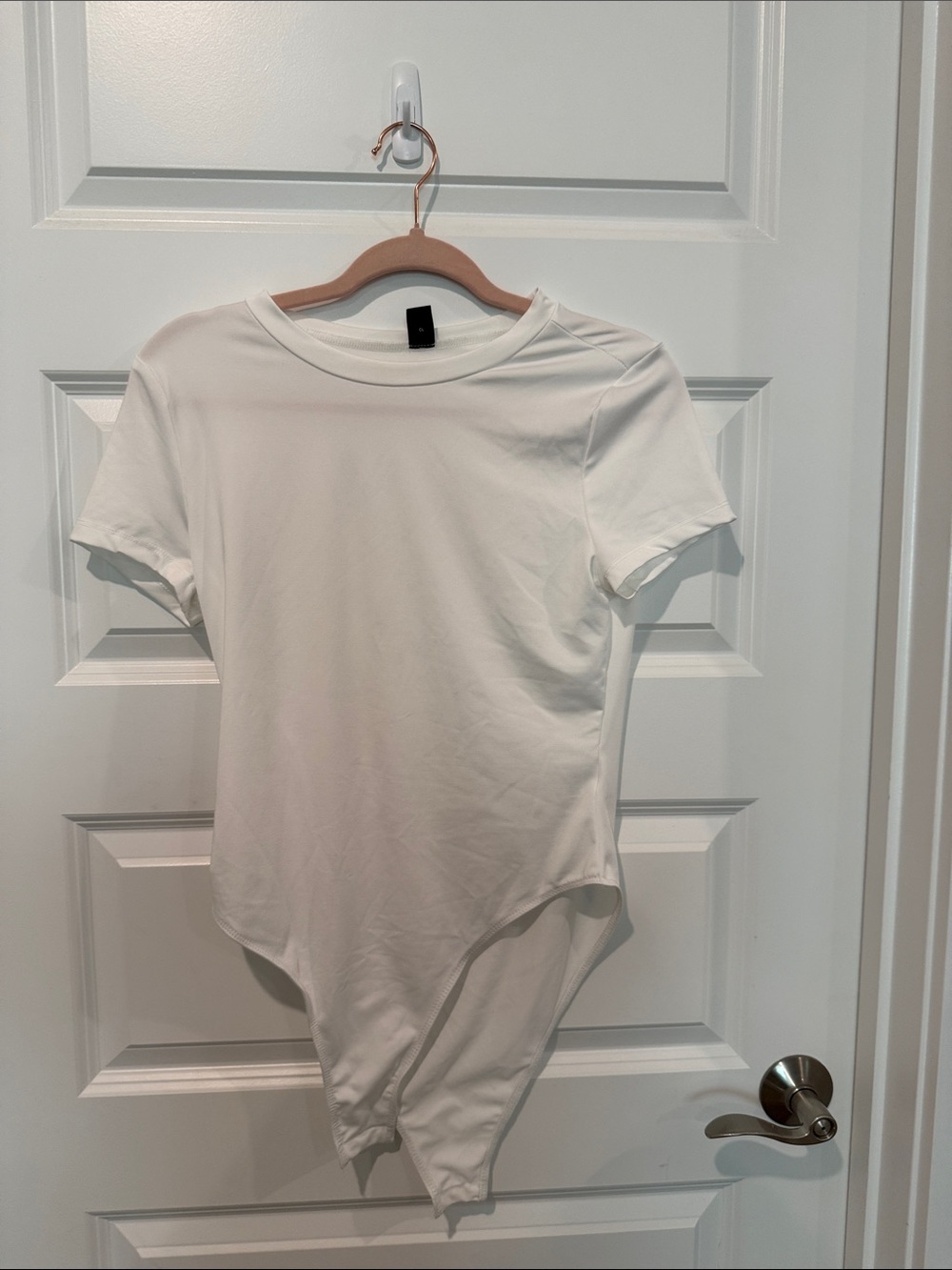 SHEIN White and black Short-Sleeve Crew Neck Bodysuits